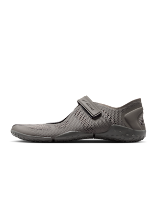 NIKESKIMS+RIFT+2+TONE+MESH.png